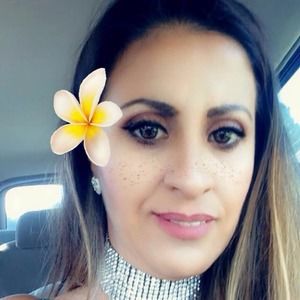 Meet your Posher, Claudia